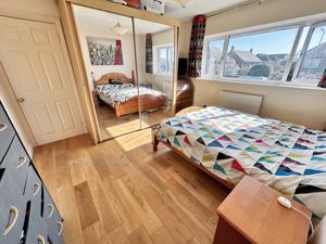 Bedroom- click for photo gallery